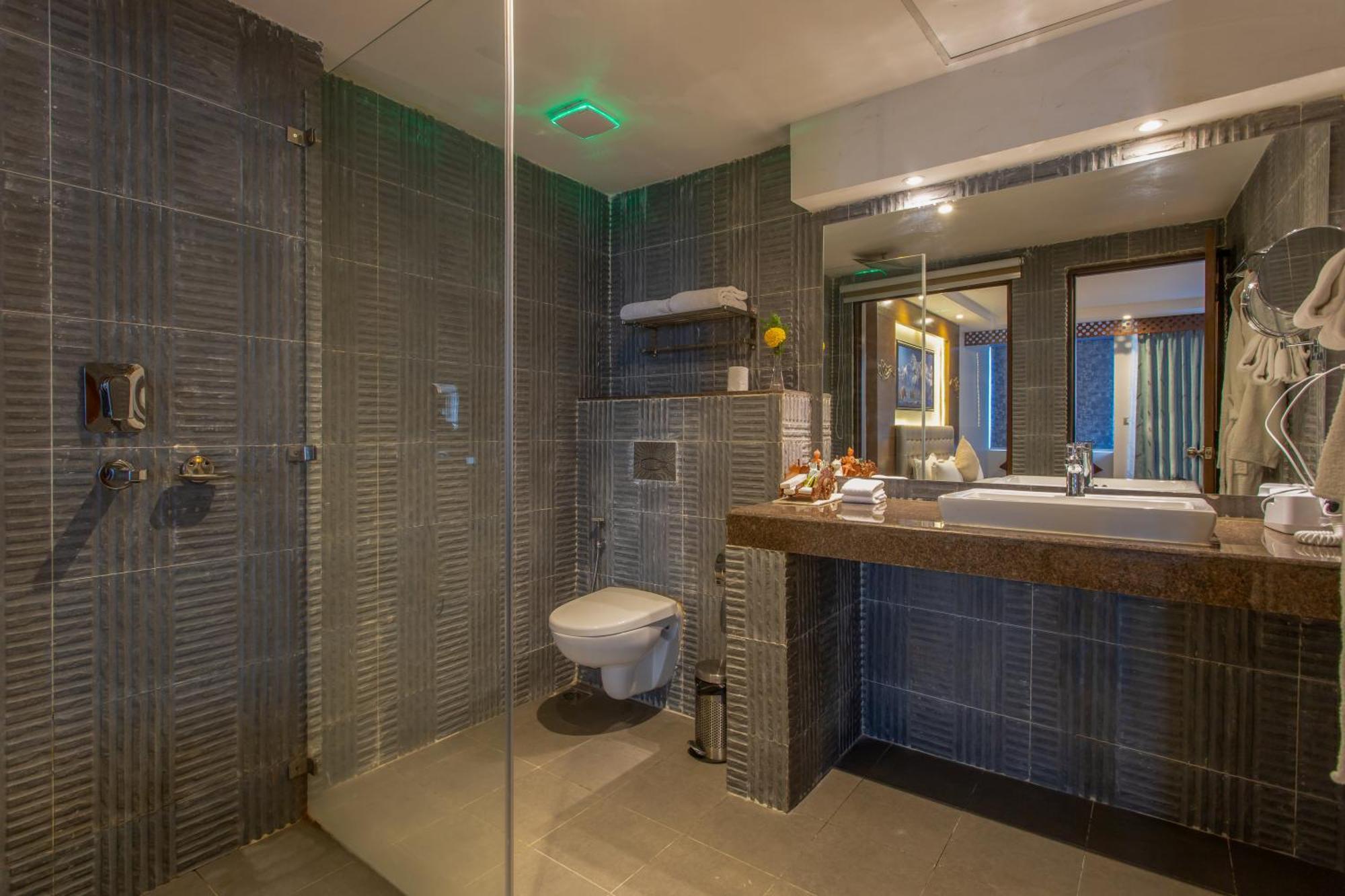 Hotel Sarathi دهوليكهيل المظهر الخارجي الصورة